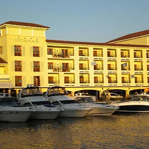 Hotel Delamar Harbor